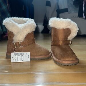 NWT Tan Toddler Girl Boots with Faux Fur